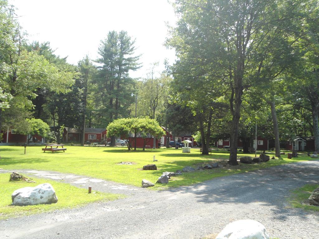 Flower Field Inn And Cottages Stroudsburg Εξωτερικό φωτογραφία