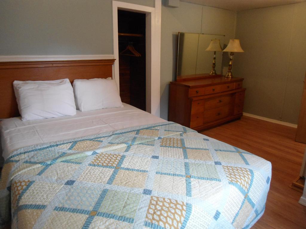 Flower Field Inn And Cottages Stroudsburg Εξωτερικό φωτογραφία