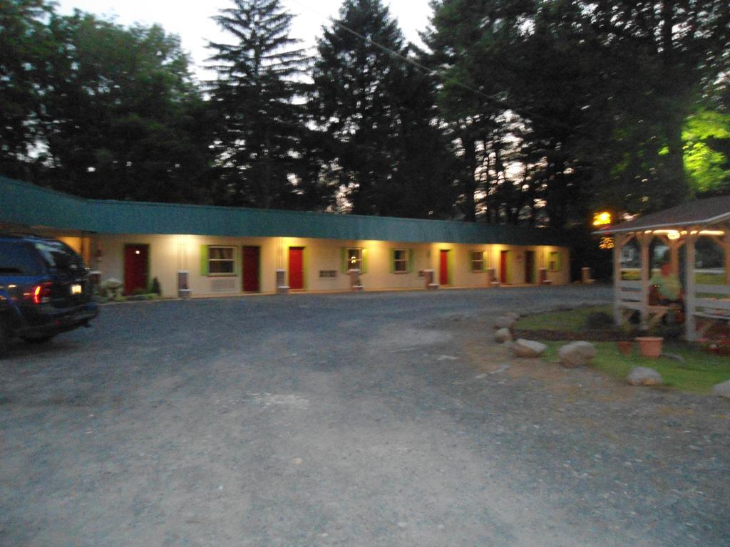 Flower Field Inn And Cottages Stroudsburg Εξωτερικό φωτογραφία